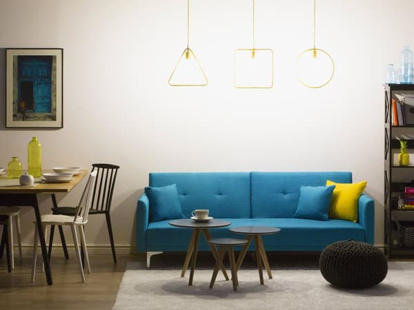 Sovesofa Blå Stoff 3-seter Metallben Dekorative knapper Avtakbare putetrekk Justerbar ryggstøtte Sofa med sovefunksjon Moderne design Stue