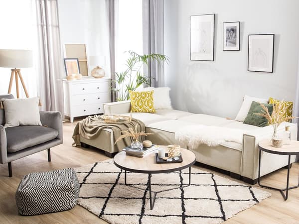 Hjørnesofa i beige stoff med polstring 3-seters høyrevendt L-formet seng