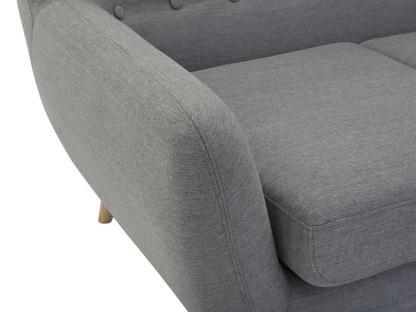 3-seters sofa Lysegrå polstret med tuftet rygg med tykk polstring Ben i lyst tre Skandinavisk minimalistisk stue