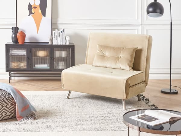 Sovesofa beige veloursofa til stuen med sovefunktion metal sølv ben pude moderne design