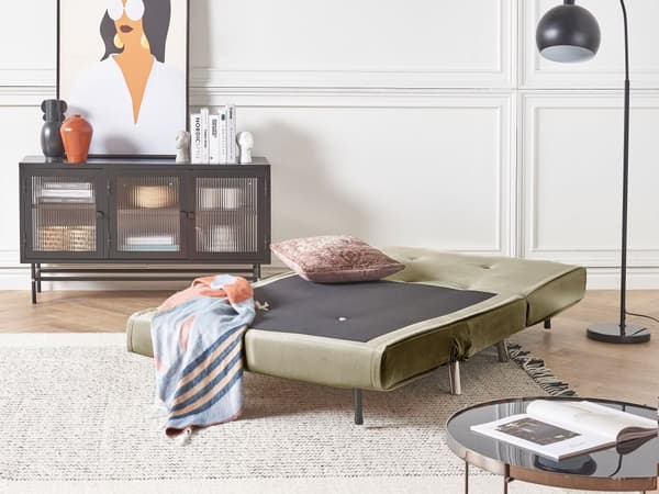Sovesofa olivengrøn veloursofa til stuen med sovefunktion metal sølv ben pude moderne design