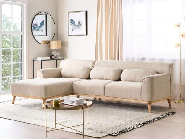 Kulmasohva beige kolmelle vakosamettiverhoilu puujalat oikeakätinen koristetyynyt retro