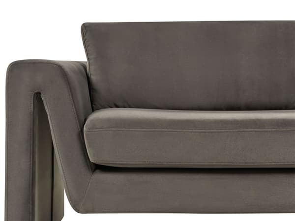 Trepersoners sofa med armlæn i grafitvelour og dekorative ryghynder