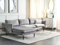 Miniatyrbilde 2 av 11: Hjørnesofa i grått fløyelsstoff og svarte ben Moderne retrostil