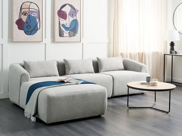 Kulmasohva harmaa kolmelle kangasverhoilu oikea koristetyynyt moderni tyyli