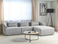 Miniatyrbilde 2 av 11: Venstrehånds 3-seters hjørnesofa Grå stoffpolstring Skinnearmlener Ekstra puter Minimalistisk moderne stil