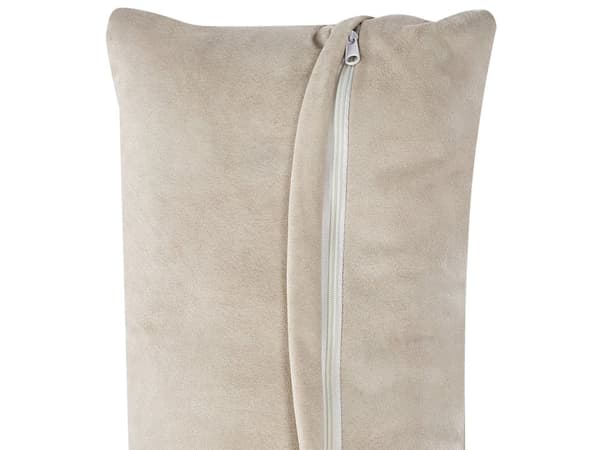 Moduuliosa beige sametti kangas verhoilu 2 hengelle mustat jalat modulaarinen moderni tyyli