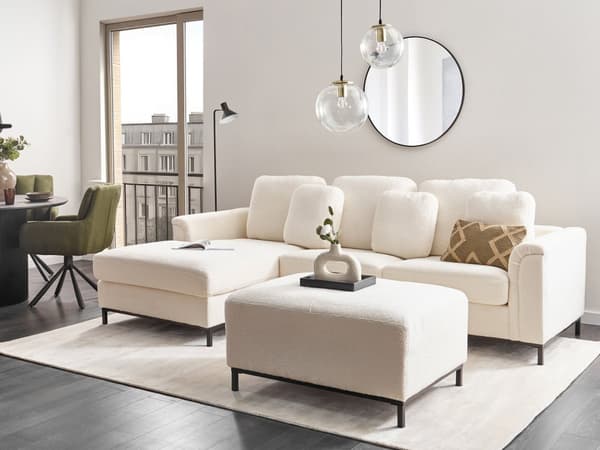 Hjørnesofa med fotskammel Hvit Bouclé 4-seter L-formet Høyrevendt Puter med avtakbart trekk Forkrommede ben Moderne og klassisk design Stue