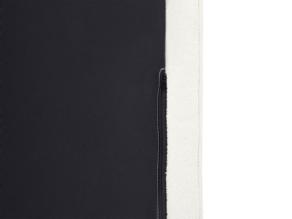 Hörnsoffa Höger Off-White Klädsel Metallben Kudde Ryggstöd Prydnadskuddar Modern Design
