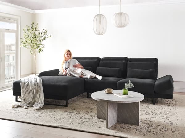 Hjørnesofa med Open End Sort Stof Polyester 4 Personers Sofa med Chaiselong L Formet Sofa Dyb Blød Stofsofa Design Højrevendt