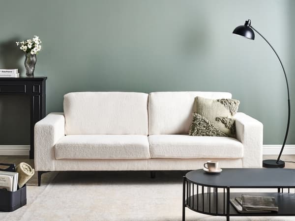 Sofa Off White Boucle Stoff Polstret 3 Seter med Spor Arms Svarte Metall Ben Moderne Stue