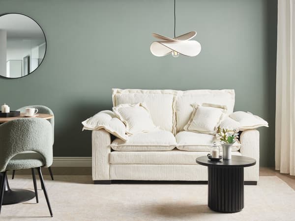 2-seters Sofa Hvit Kordfløyel Polstring Ekstra Puter Stue Møbler
