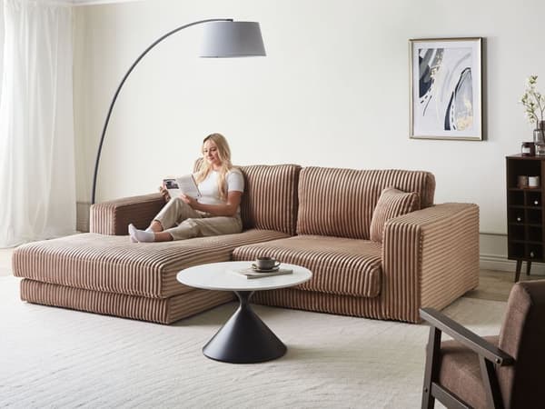 Høyre 3-seters Hjørnesofa i Lysebrun Kordfløyel Polstret Skinnarmlener Ekstra Puter Minimalistisk Moderne Stil