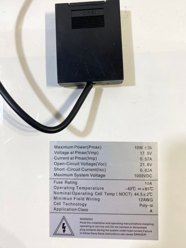 Nödkit, reservel, solcellsdrivet portabelt elverk 10 watt, 84Wh