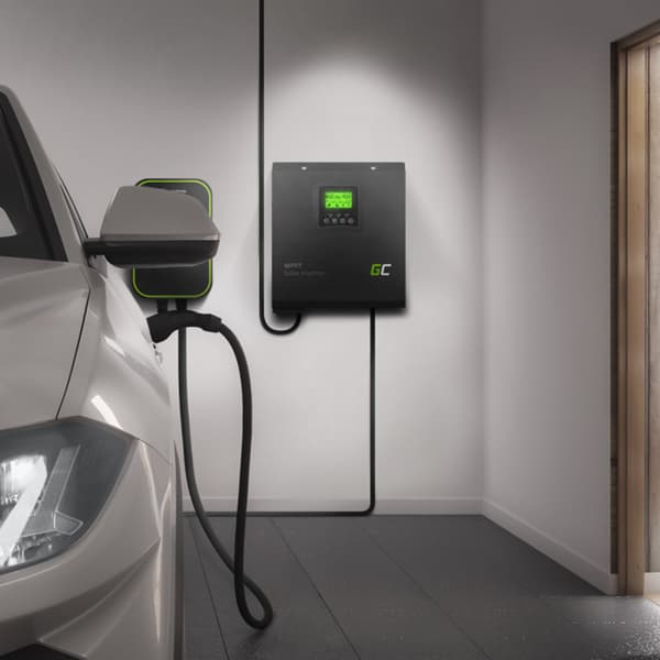 Green Cell - Solar Inverter Off Grid Inverter med MPPT Solar Charger 24VDC 230VAC 3000VA/3000W Pure Sine Wave