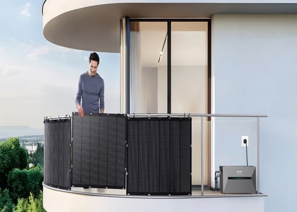 KIT Anker SOLIX Solarbank 2 E1600 AC med 4xFS20, Smart mätare, Fotovoltaisk anläggning för balkong Plug and Play 900W