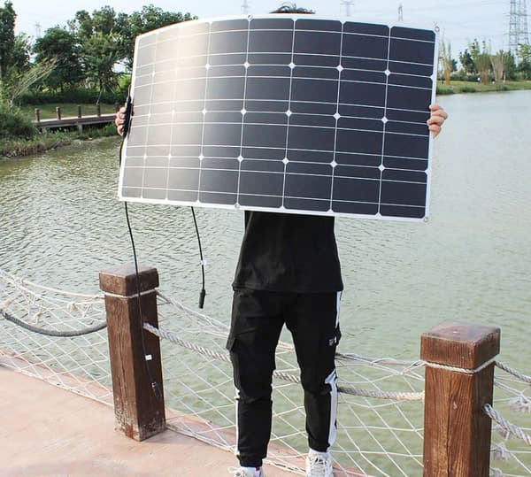 100W Solpanel, högeffektiva monokristallin solceller, marknadsledande effekt, böjbar