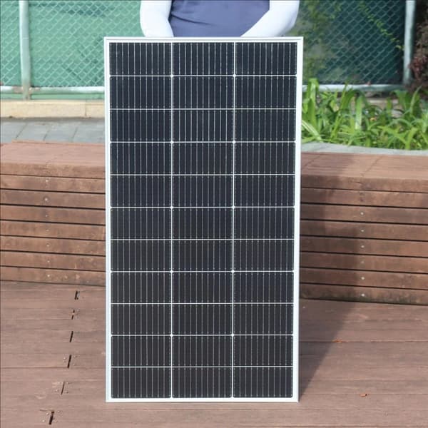 Solpanelkit, 200W effektudgang, holdbart monokrystallinsk design,150w 1045x550mm