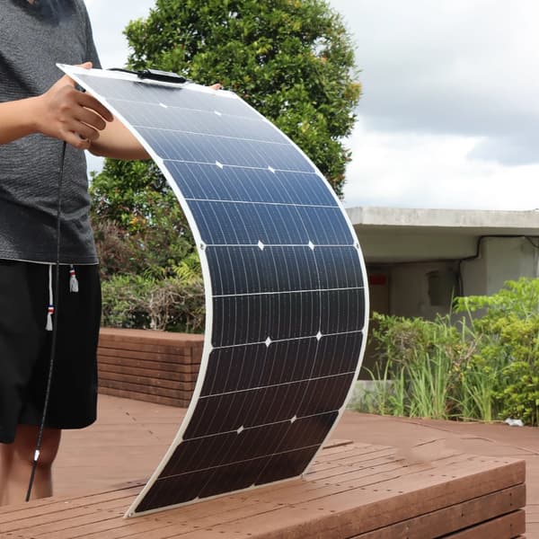 Solcelleoplader, 140W Høj Effektivitet, 12V Bærbar Design, 120w 955x530mm