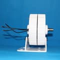 Miniatyrbillede 2 af 2: AC generatorer, 3-fase, gearløse, 24V, Enkeltaksel, Med Base