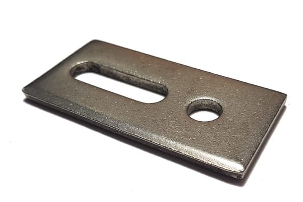 Adapteri aurinkopaneelien kaksoisruuvien kiinnittämiseen 80x25x4 mm 0% §12Abs.3UStG ALV