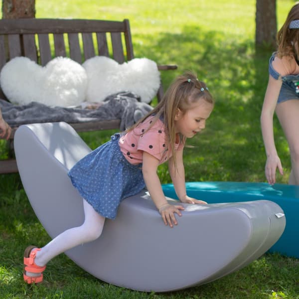 IGLU Soft Play rocker leksakstur och rock på banan