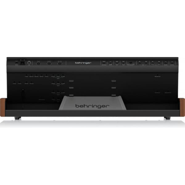 Behringer Monopoly - analog synthesizer