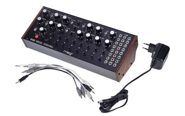 MOOG DFAM Analog synthesizer semi-modulær trommemaskine Sort