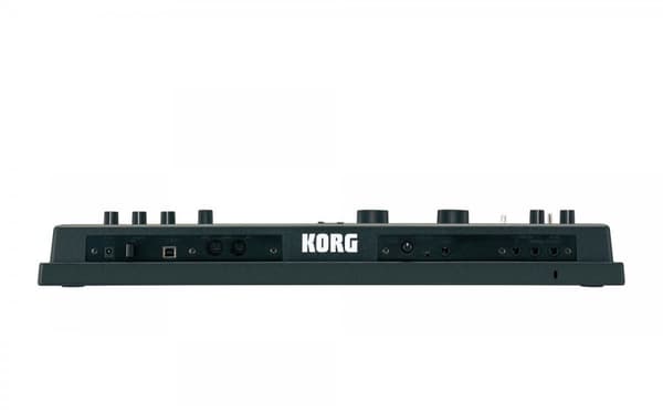 Korg microKORG XL+ synthesizer, vocoder