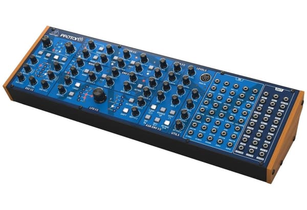 Behringer PROTON - Analog Synthesizer