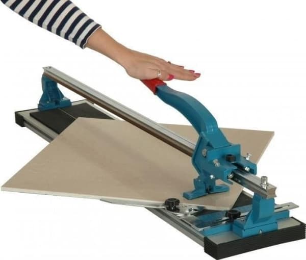 Dedra Manual machine for cutting tiles with roller bearings. 600mm "" X ""