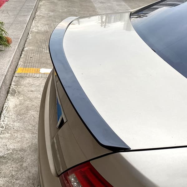 Bakvingsspoiler för Benz W204 C-klass C180 C200L C63 2008-2014