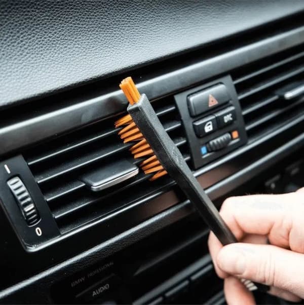 Meguiars Triple Duty Detail Brush