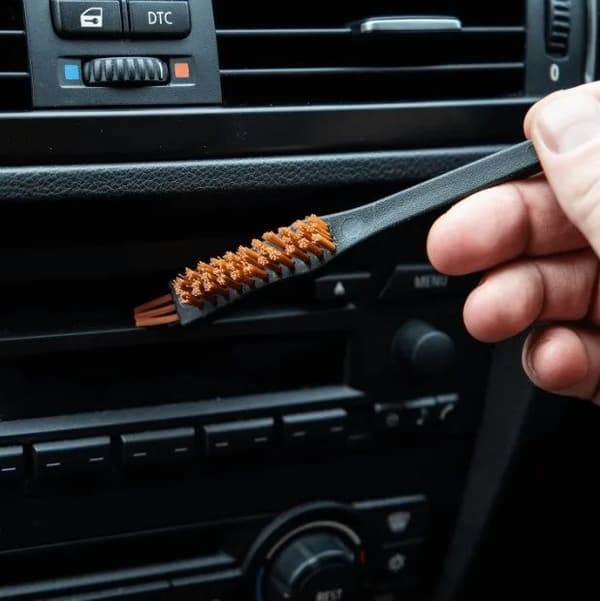 Meguiars Triple Duty Detail Brush