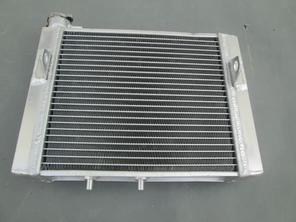 Aluminium Racing Radiator, Forbedret Kølekapacitet, Holdbar Legeringskonstruktion, Præcisions TIG-svejsning