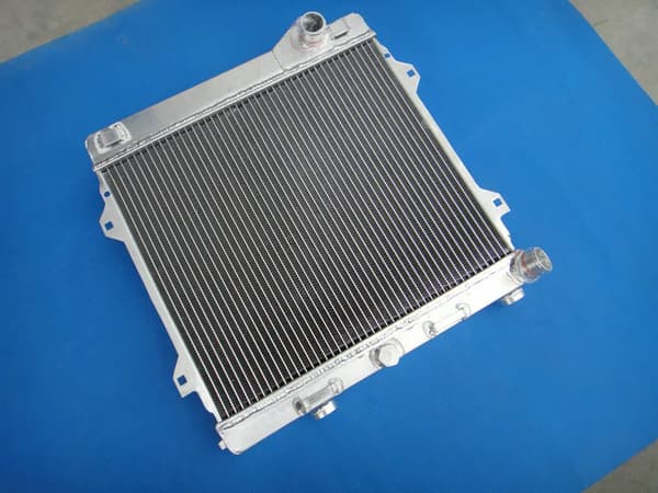 Aluminiumkøler, Passer til BMW E30 M3 1985-1991, Overlegen Køling, Et-års Garanti
