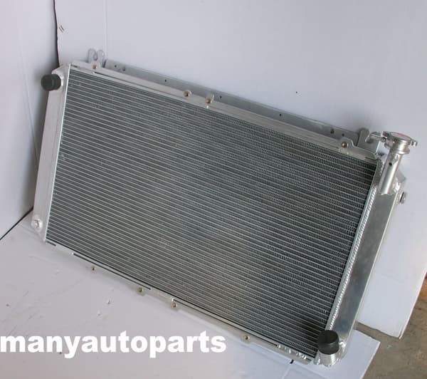 Aluminiumkøler, designet til Ford Maverick DA 4.2L, 35 mm indløbsdiameter, 38 mm udløbsdiameter