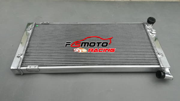 Aluminiumradiator, forbedret kølekapacitet, holdbar bygning i luftfartsgrad, præcisionssvejset design.