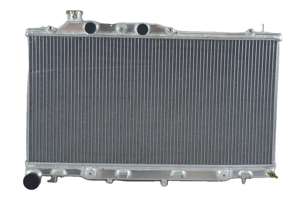 Alumiinijäähdytin, sopii 2003-2009 Subaru Outback/Liberty, ydinmitat 350mm x 685mm, kestävä alumiinirakenne