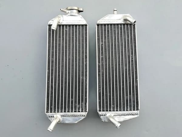Aluminiumradiator, forbedret køleeffektivitet, holdbar konstruktion,Radiator Kun