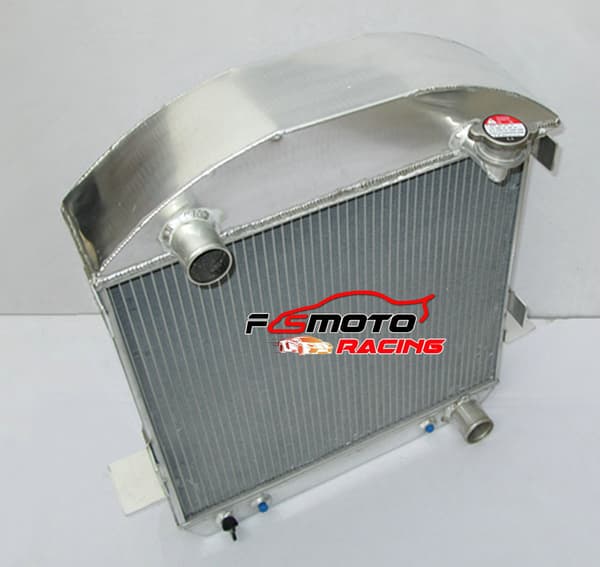 Aluminiumradiator, forbedret køleydelse, perfekt pasform til klassiske modeller, holdbar konstruktion.