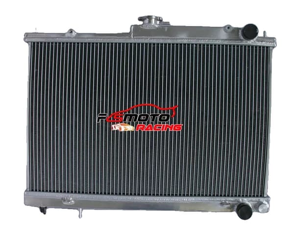 52mm Aluminium Radiator, Forbedret Kølekapacitet, Holdbar Konstruktion, Perfekt Pasform til Nissan Skyline