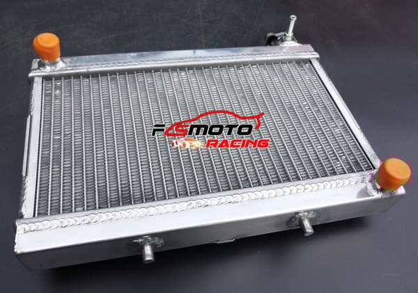 Aluminiumkylare för Honda TRX250, kärnstorlek 170 mm x 338 mm, totalstorlek 270 mm x 352 mm, kylartopp ingår.