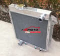 Miniatyrbillede 4 af 4: Ford Mustang Radiator, 3-rækket aluminiumdesign, forbedret køleeffektivitet, automatisk transmissionskøler inkluderet