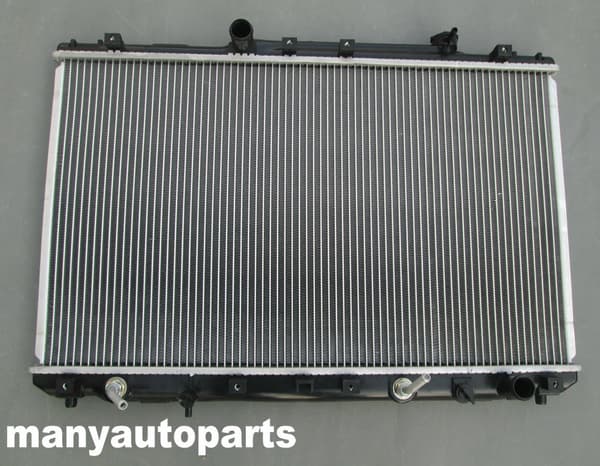 Radiator för Toyota Camry 1992-1996, Tungt Design, 40% Ökad Kylkapacitet, TIG-svetsade tankar
