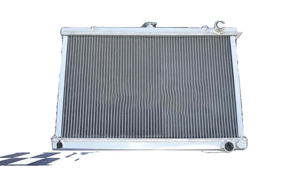 Aluminiumkylare, passar Nissan Skyline R32/GTS-4/GTS-T, 3 rader, hållbar konstruktion