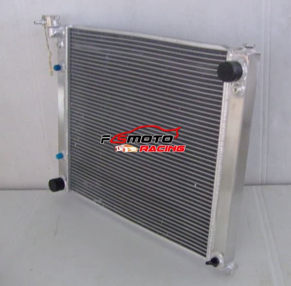 Aluminiumradiator, kraftig design, forbedret kølekapacitet, helt i aluminium konstruktion.
