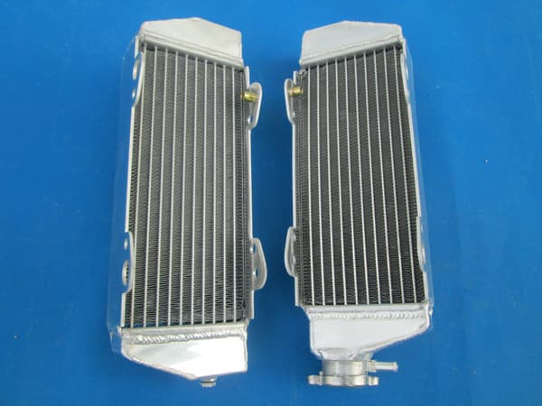 L&R Aluminium Radiator, Forbedret Køleydelse, Holdbar Konstruktion, Præcisionsingeniørarbejde