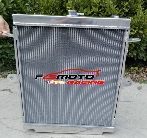 3-radig aluminiumkylare, kompatibel med Toyota Landcruiser HDJ78 HDJ79, effektiv kylning, hållbar konstruktion