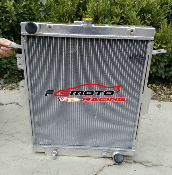3-radig aluminiumkylare, kompatibel med Toyota Landcruiser HDJ78 HDJ79, effektiv kylning, hållbar konstruktion
